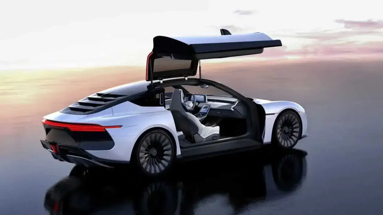 Biały DeLorean Alpha5 z otwartymi drzwiami typu gullwing, gotowy do podróży w przyszłość.