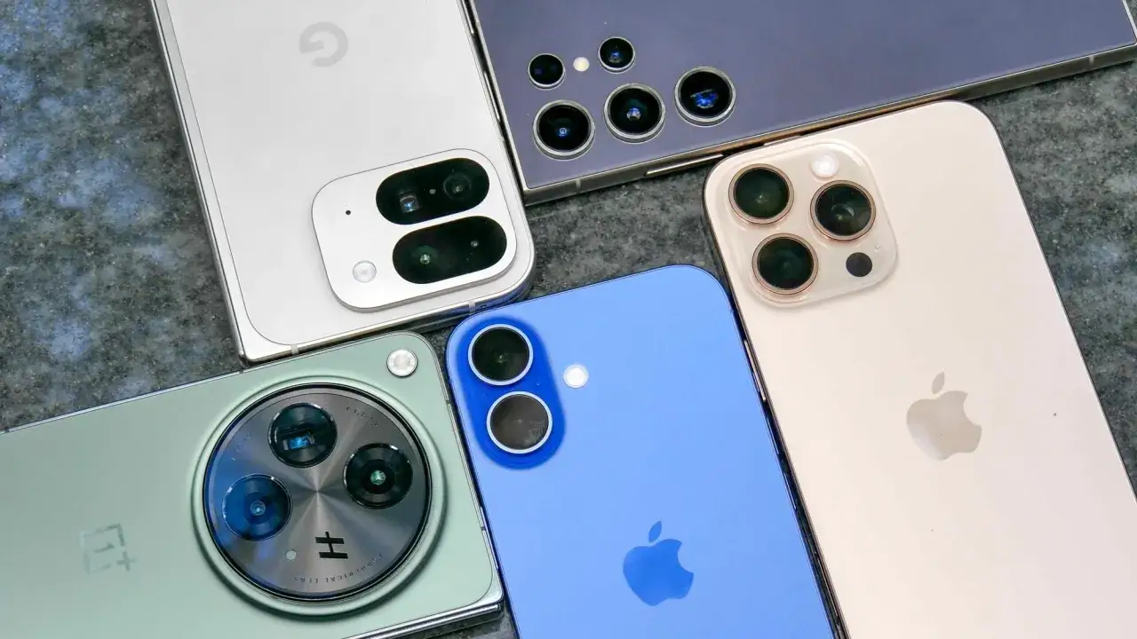 Porównanie aparatów: który telefon ma najlepszy aparat? Widoczne smartfony to Google Pixel, Samsung Galaxy, iPhone i OnePlus.