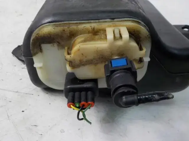zbiorniczek płynu Eolys Ford Focus MK2