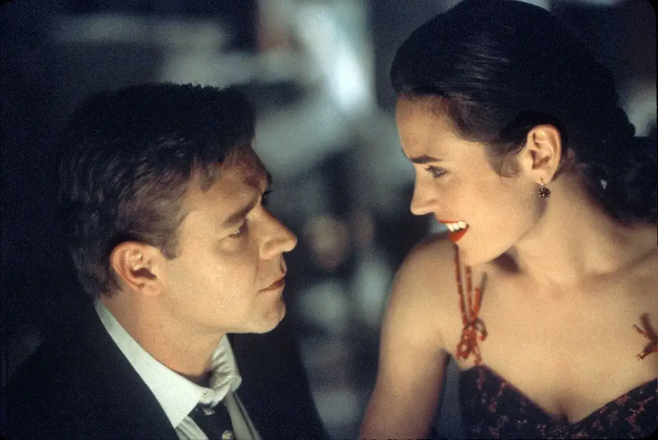 Russell Crowe i Jennifer Connelly w scenie z filmu