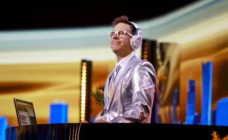 Rafał Brzozowski i DJ w Jaka to melodia