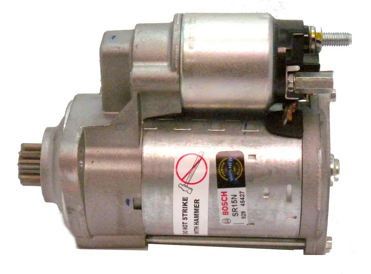 Motorino d'avviamento Bosch. Se non funziona, i blocchetto accensione rotto sintomi potrebbero includere mancata accensione o rumori strani.