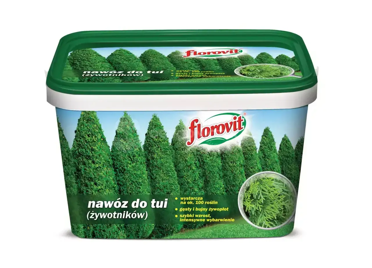 Nawóz do tui na szybki wzrost. Opakowanie Florovitu z wizerunkiem gęstych żywotników, obiecujące bujny żywopłot i intensywne wybarwienie.