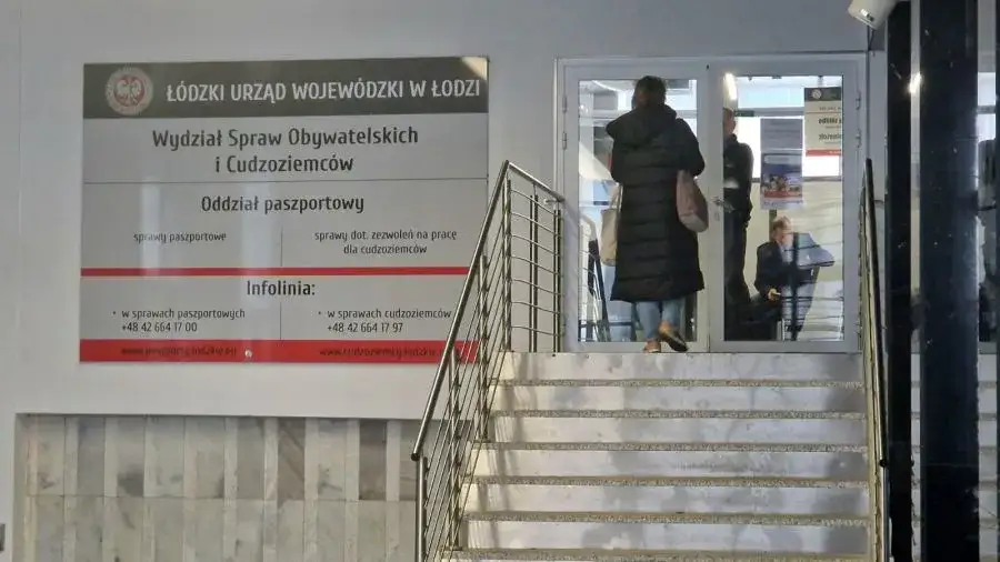 Urząd Wojewódzki Łódź Traugutta 25, punkt paszportowy