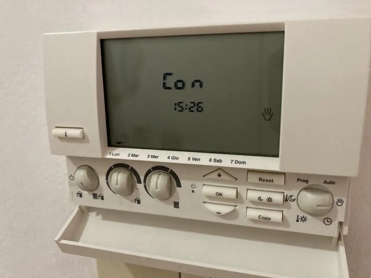 Termostato Immergas con display spento, mostra 