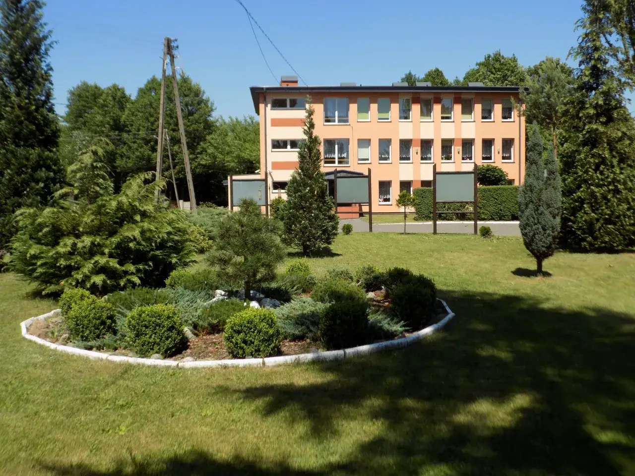 SPZOZ Aleksandrów Łódzki budynek główny