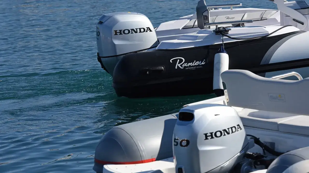 Moteurs Honda 50cv 4 temps sur des bateaux pneumatiques Ranieri. Avis sur la fiabilit&eacute; et la puissance.