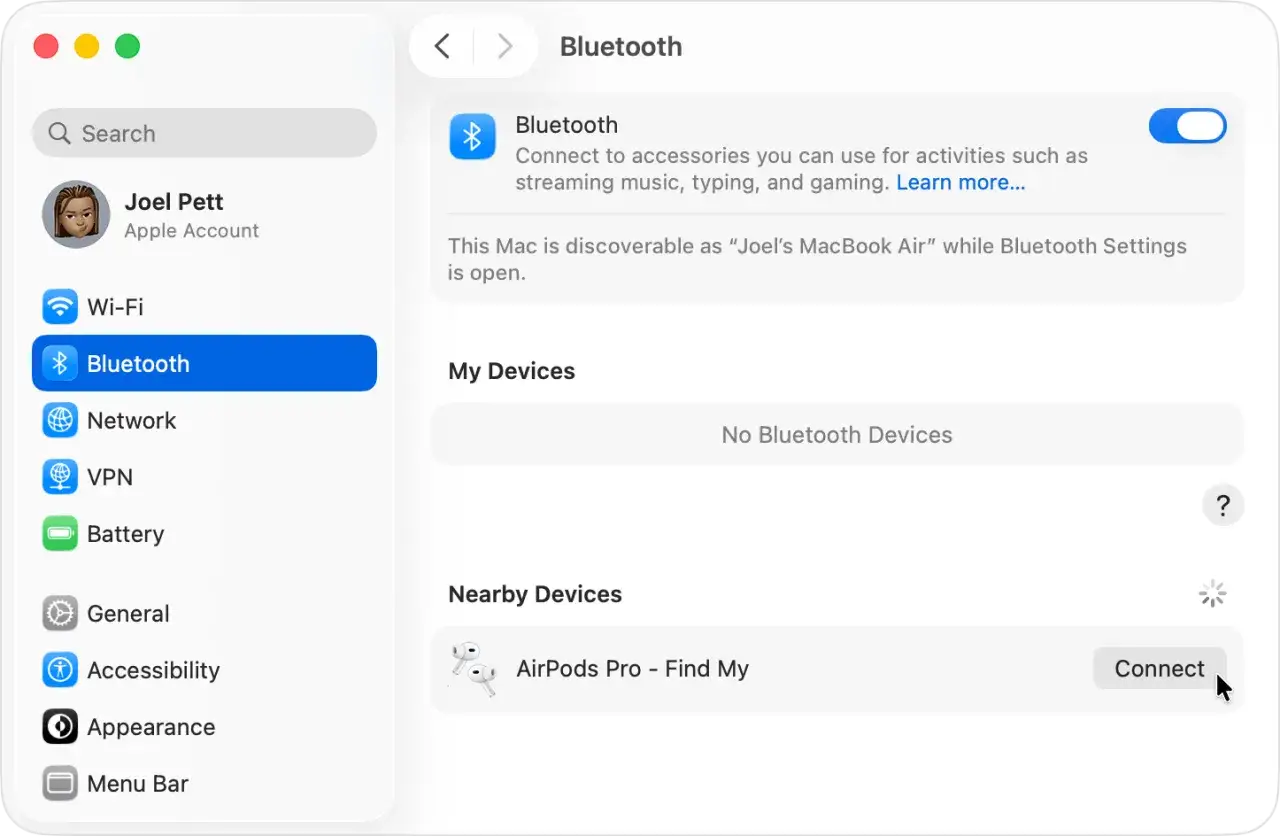 Czy da się podłączyć AirPods do laptopa? Tak, widać tu ekran ustawień Bluetooth, gdzie AirPods Pro są gotowe do połączenia.