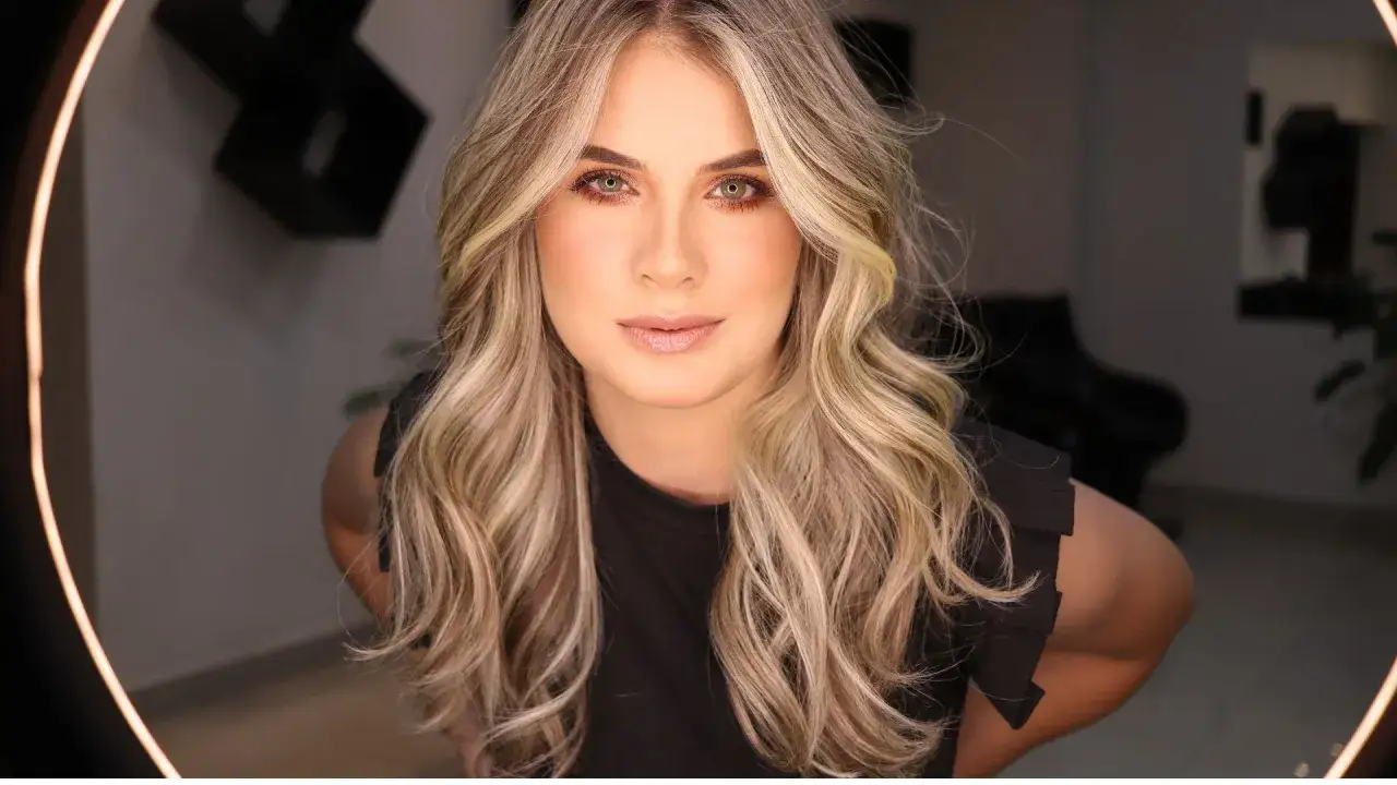 blonde haare dunkle strähnen inspiration