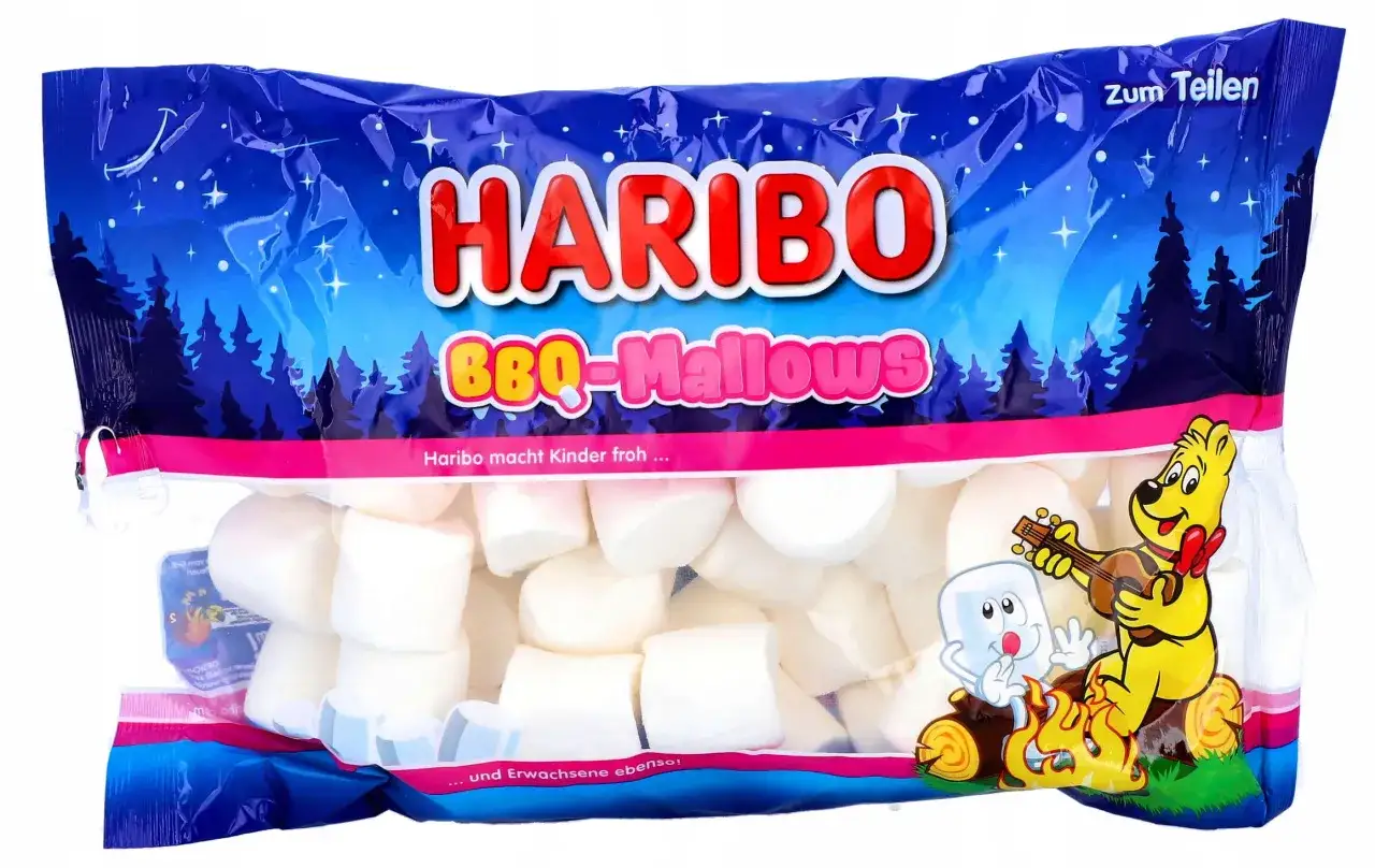 Pianki Haribo BBQ-Mallows idealne na ognisko. Białe, puszyste pianki w opakowaniu z leśnym motywem.