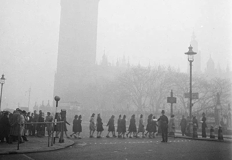 smog miasto mgła