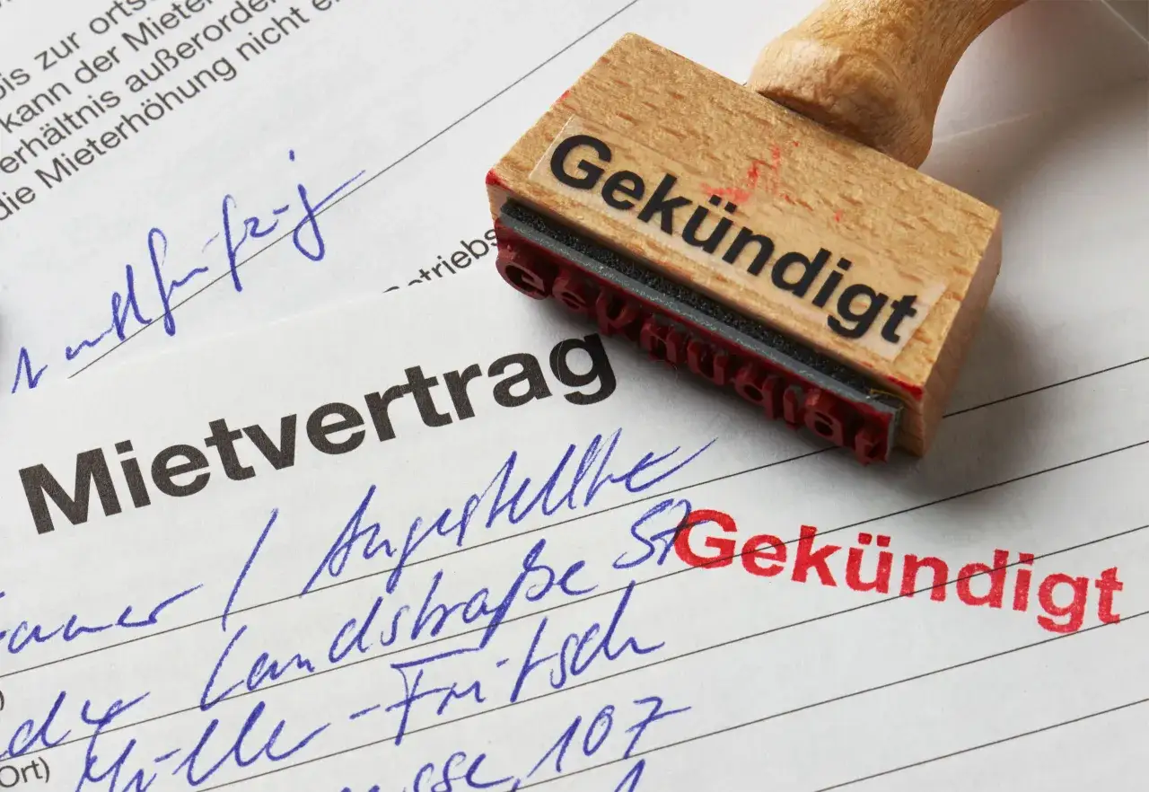 Mietvertrag mit Stempel 