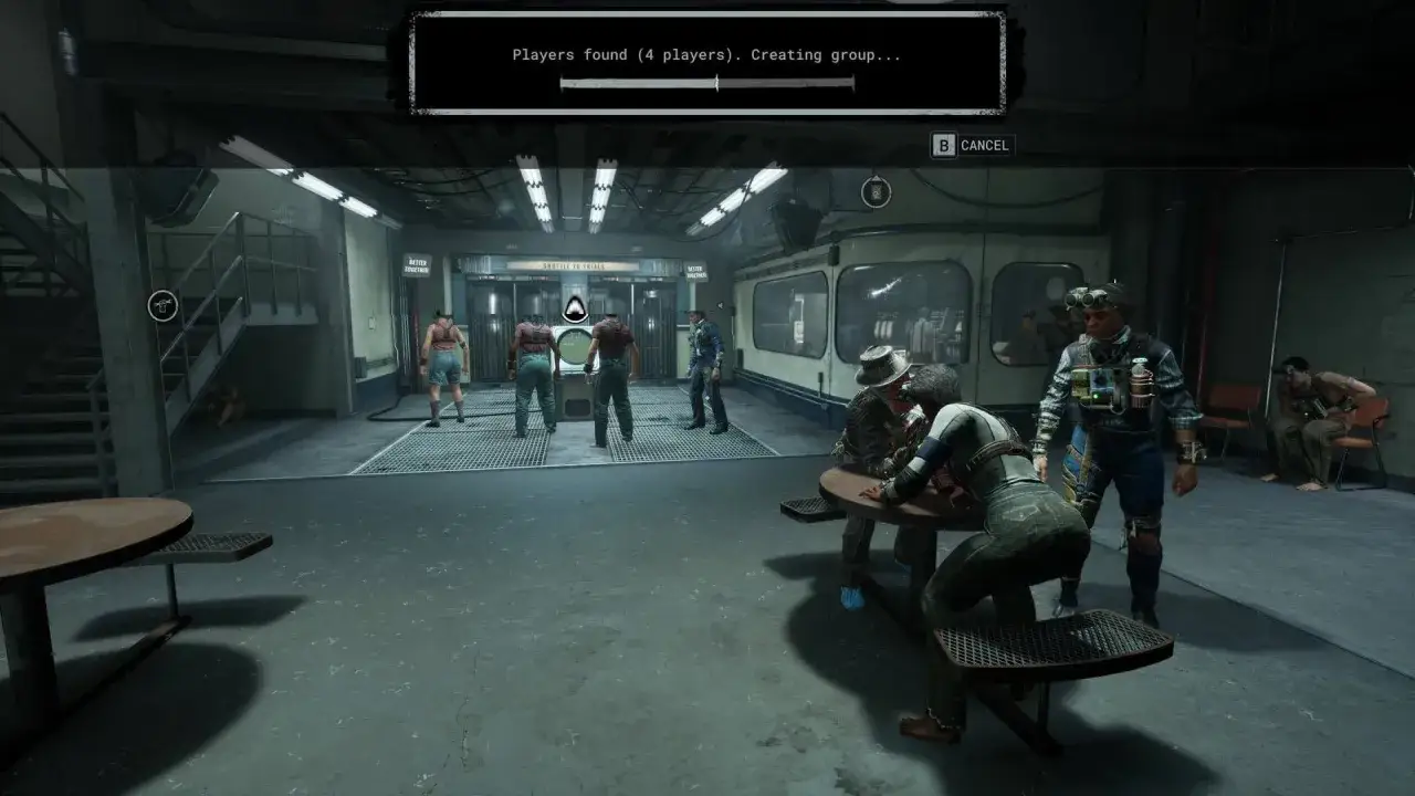 Grupa graczy w The Outlast Trials zbiera się w ponurym pomieszczeniu, gotowa na kolejne wyzwania.