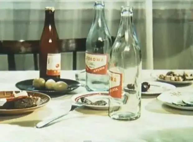 napoje alkohole PRL st&oacute;ł