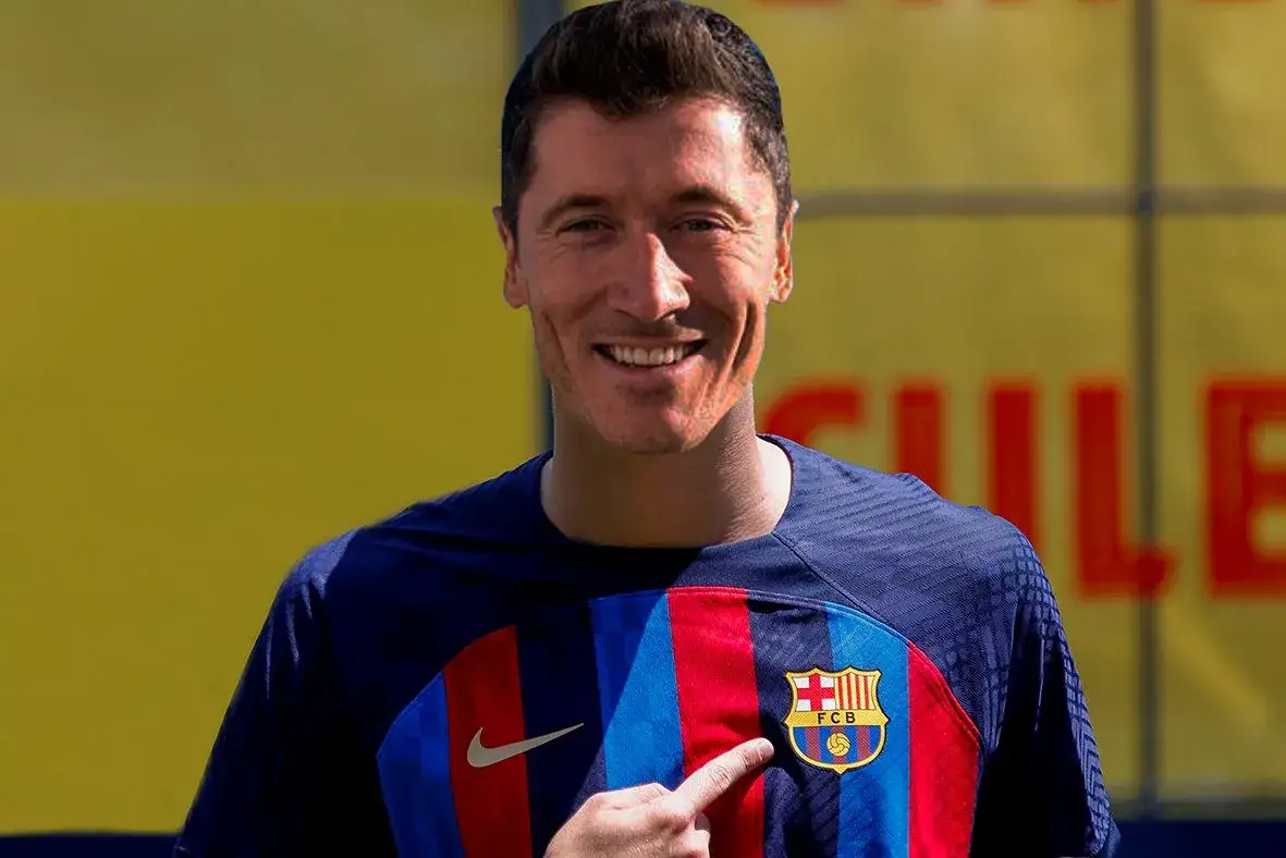 Robert Lewandowski w koszulce FC Barcelona