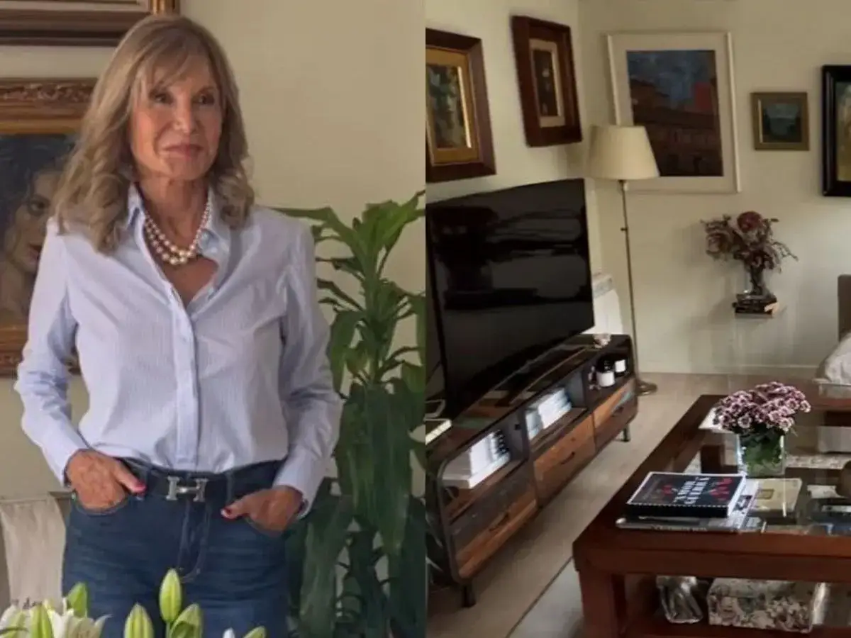 Pilar Eyre, elegante y sonriente, posa junto a un salón moderno. Su blog inspira.