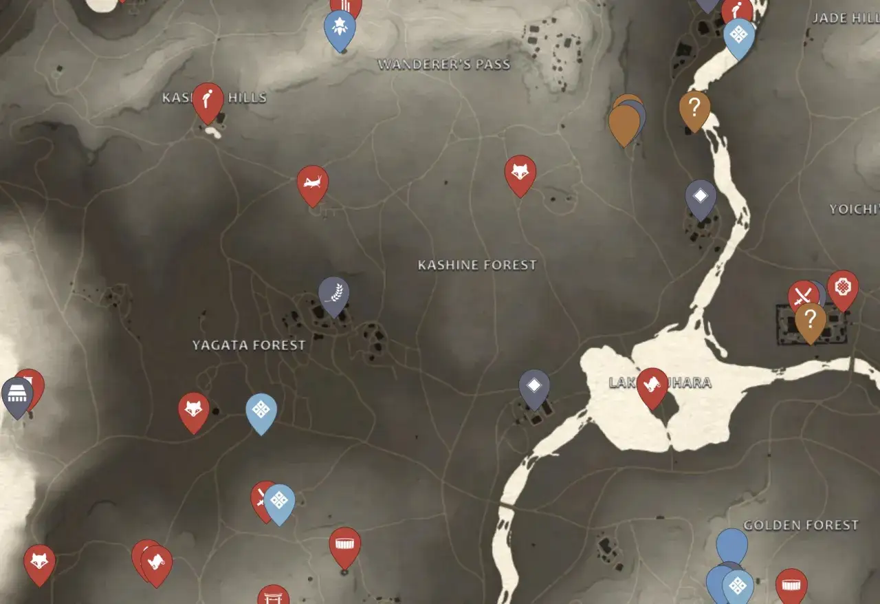 Mapa de Tsushima con marcadores de puntos de interés, incluyendo el icono de zorro, que indica la ubicación de documentos de Ghost of Tsushima.
