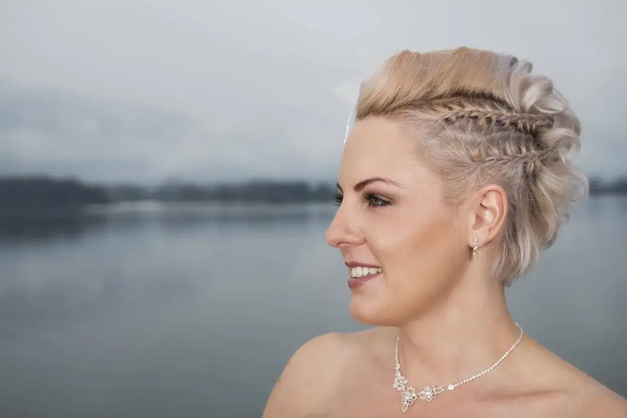 elegante Steckfrisuren kurze Haare Hochzeit
