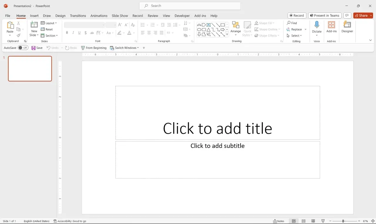 Prezentacja w programie PowerPoint. Widok pustego slajdu z polem 