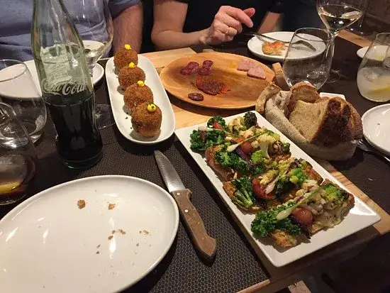 Zdjęcie Teòric Taverna Gastronòmica: ¿Alta cocina catalana a precio accesible?