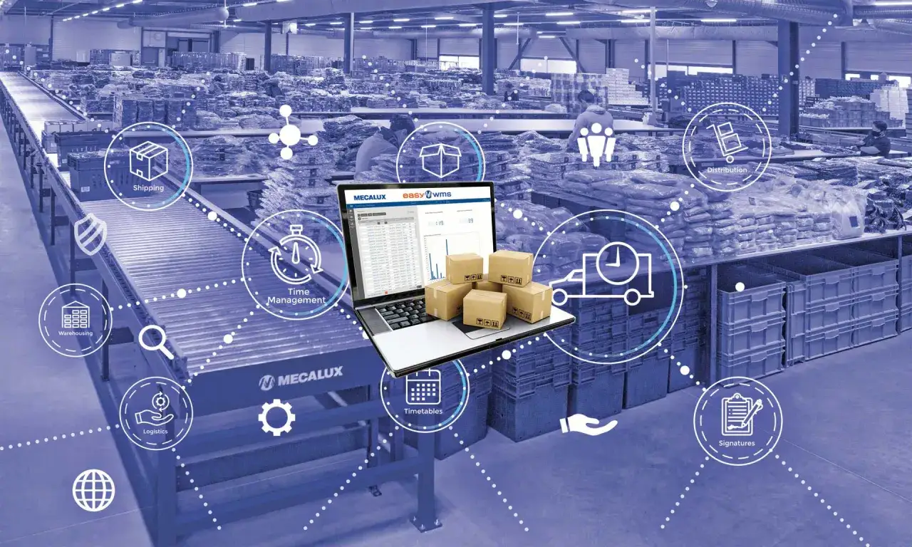 Un portátil muestra un gestor de stock en un almacén. Iconos de logística, distribución y gestión de tiempo rodean la imagen.
