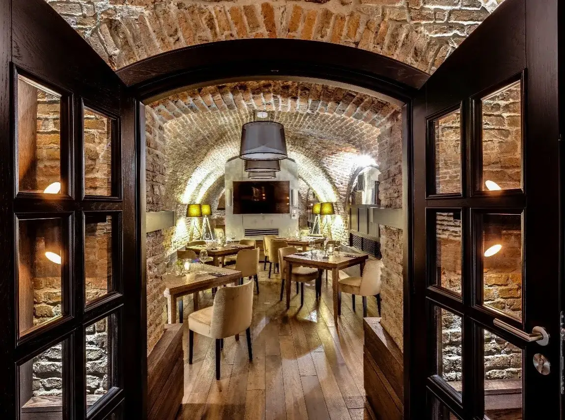 Hotel Sixty Six Warszawa zamknięcie Nowy Świat 66