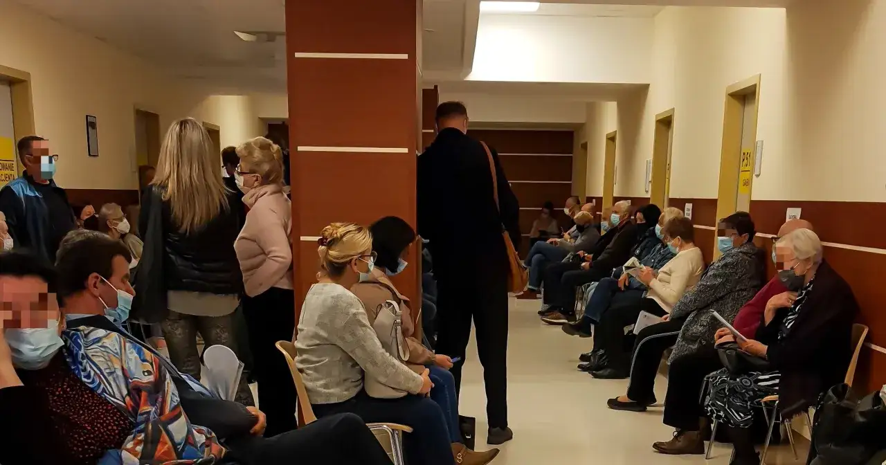 Kolejki do lekarza NFZ we Wrocławiu problem