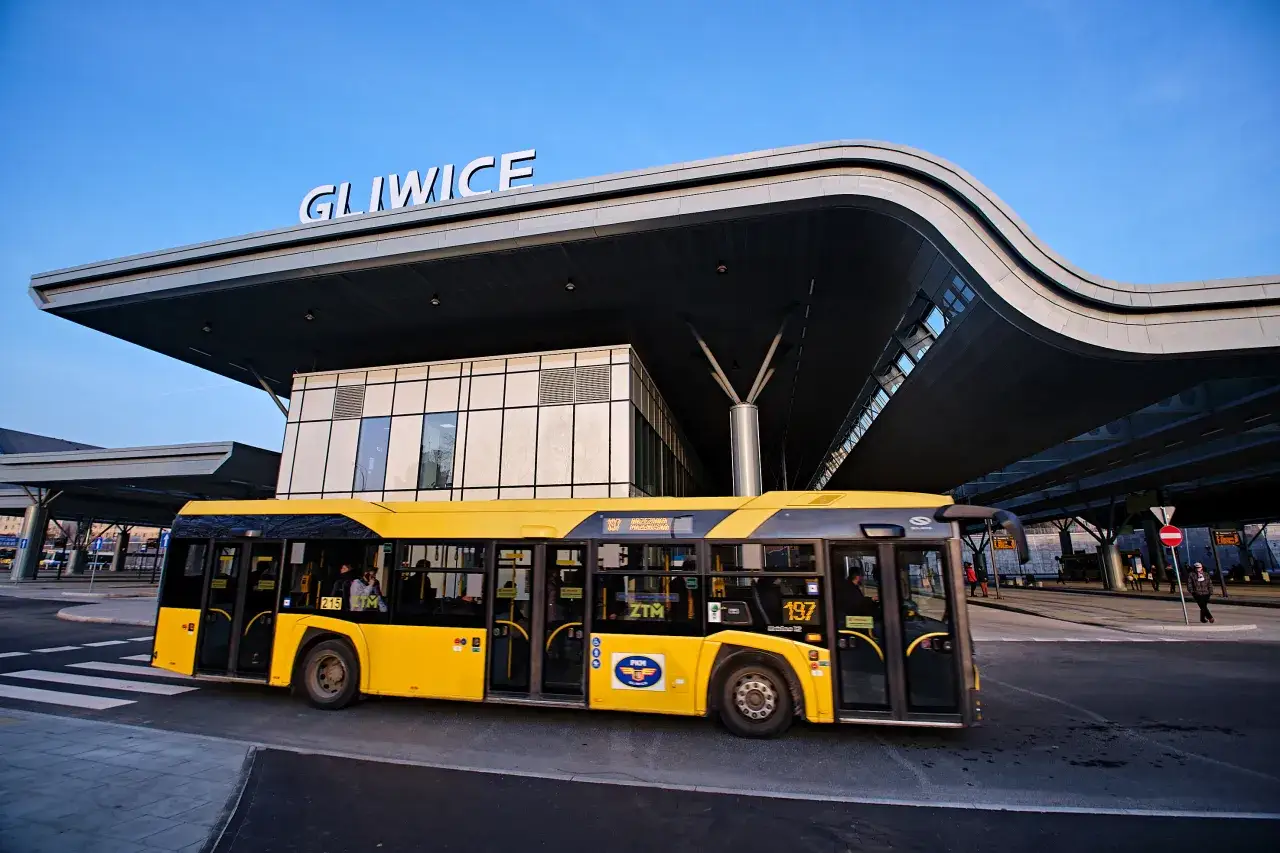Centrum Przesiadkowe Gliwice z zewnątrz