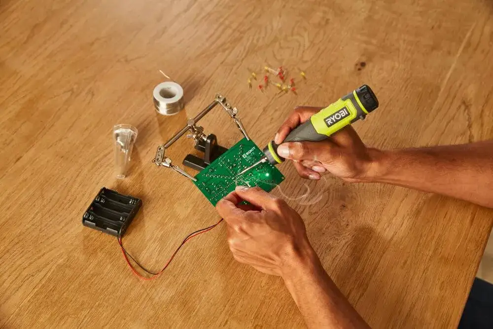 warsztat majsterkowicza elektronika lutowanie
