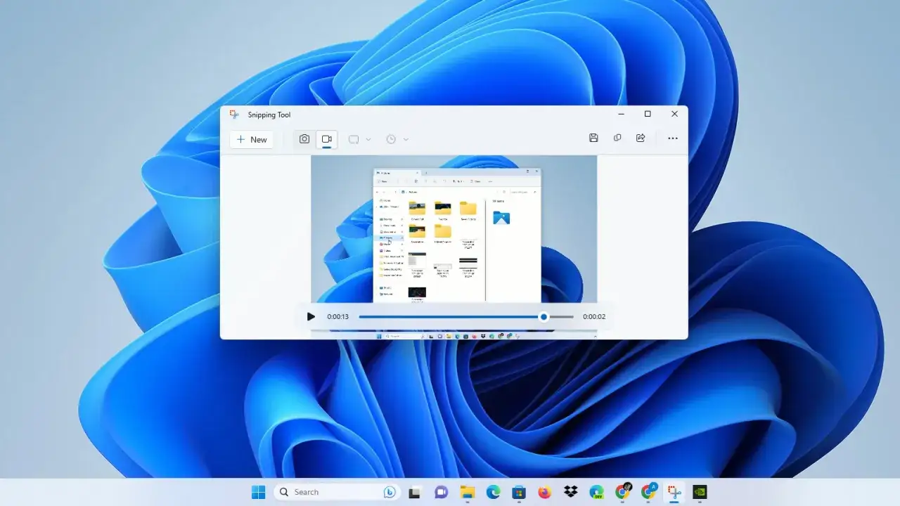 Narzędzie Wycinanie w Windows 11 pozwala na nagrywanie ekranu. Widzimy tu okno programu z podglądem nagrania.