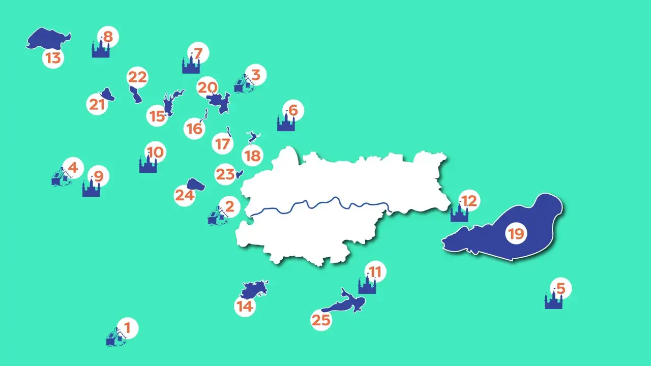 Mapa z zaznaczonymi miejscowościami koło Krakowa. Ikony przedstawiają zabytki i domy, a liczby wskazują konkretne punkty.