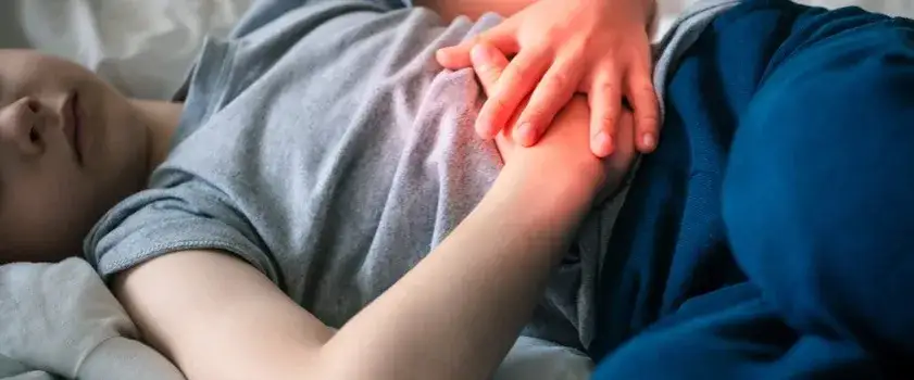 Zdjęcie Skuteczne sposoby na ból brzucha u rocznego dziecka i jego przyczyny