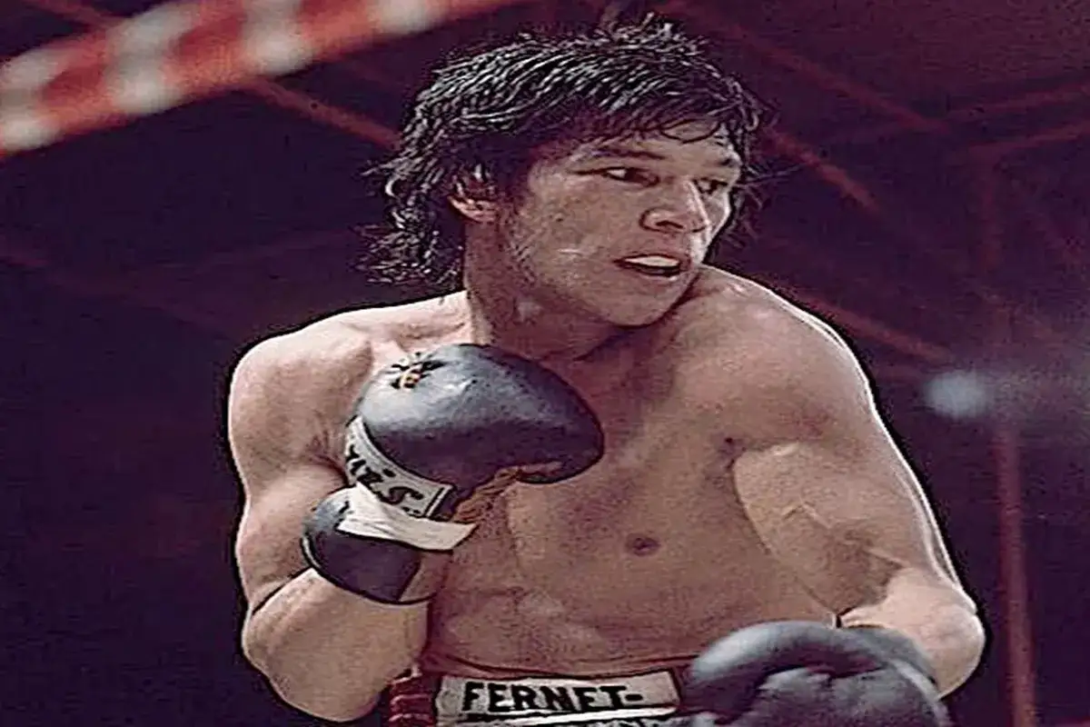 Carlos Monzón, the legendary boxer, in the ring, focused and ready.
