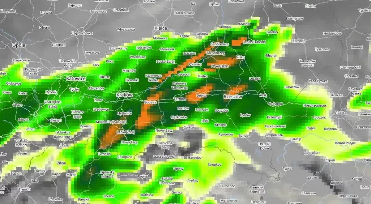 Mapa średnich rocznych opadów w Polsce