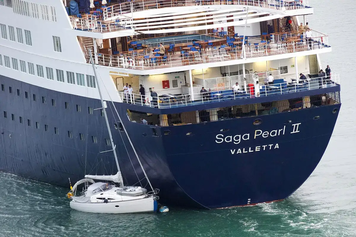 La nave da crociera 