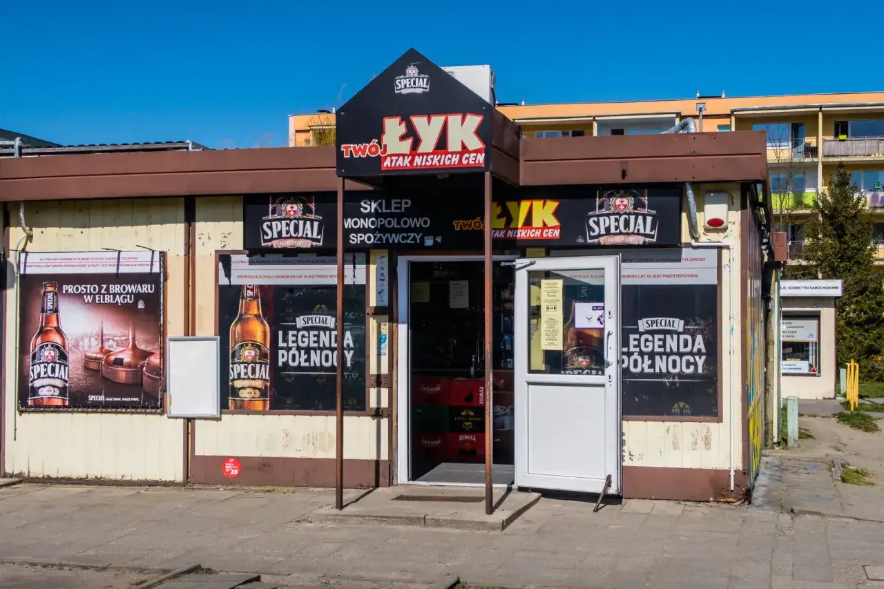 małe osiedle, lokalny biznes, sklep osiedlowy