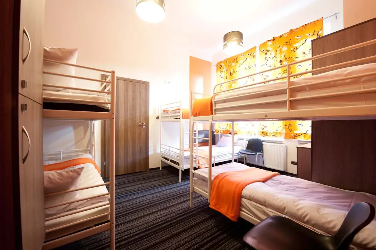 hostel pok&oacute;j wieloosobowy