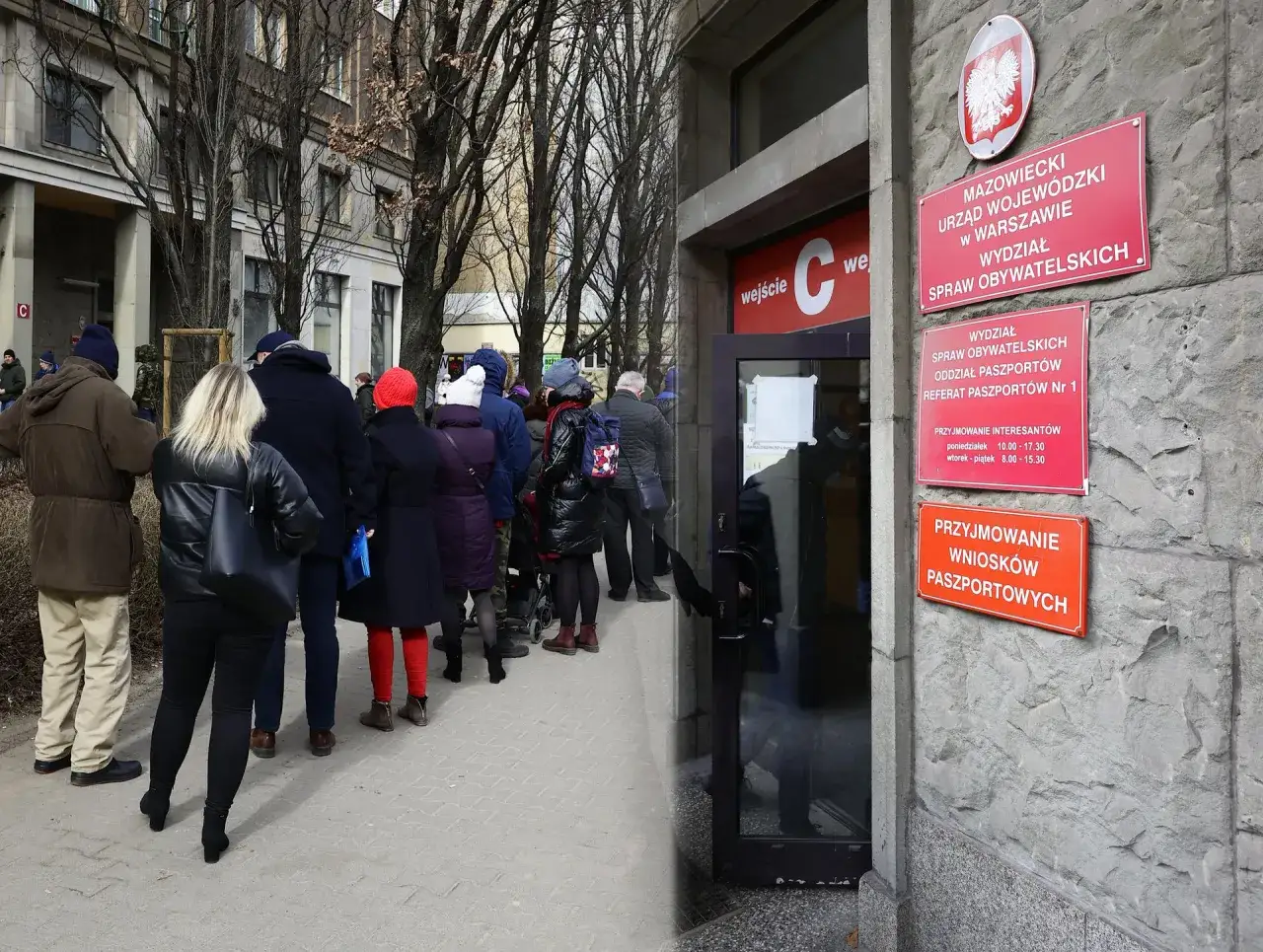 Kolejka ludzi przed urzędem paszportowym. Znak informuje o godzinach przyjmowania wniosków paszportowych.