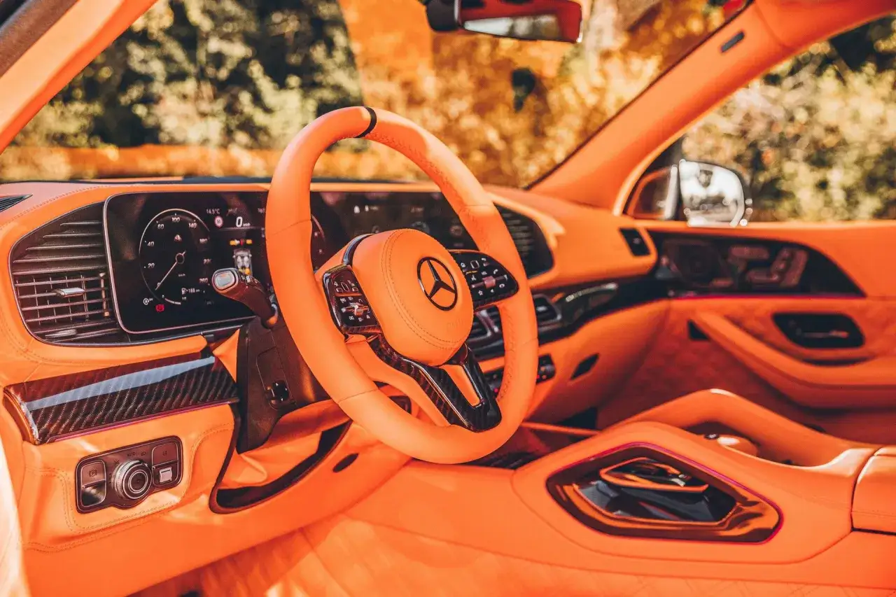 Brabus 800 wnętrze