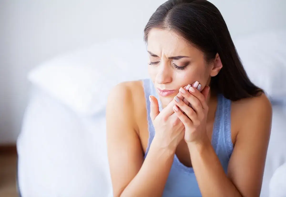 dentysta nagły przypadek ból dziąseł