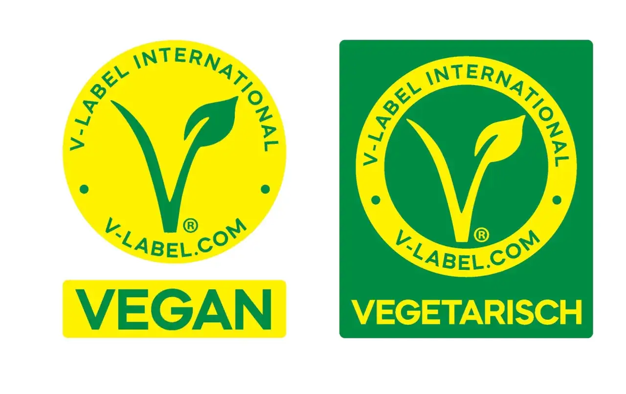 V-Label zeigt, ob Wein vegetarisch ist. Links das vegane Siegel, rechts das Siegel f&uuml;r vegetarische Produkte.