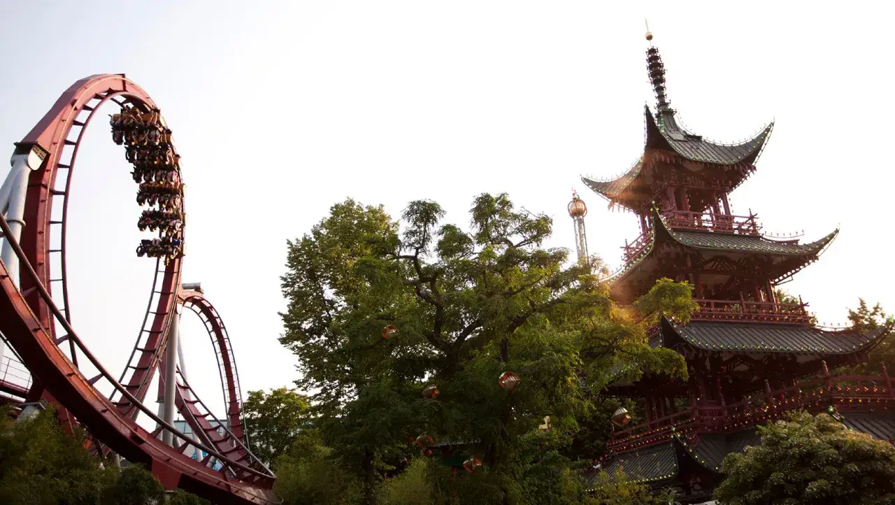 Tivoli Kopenhagen D&aelig;monen Achterbahn