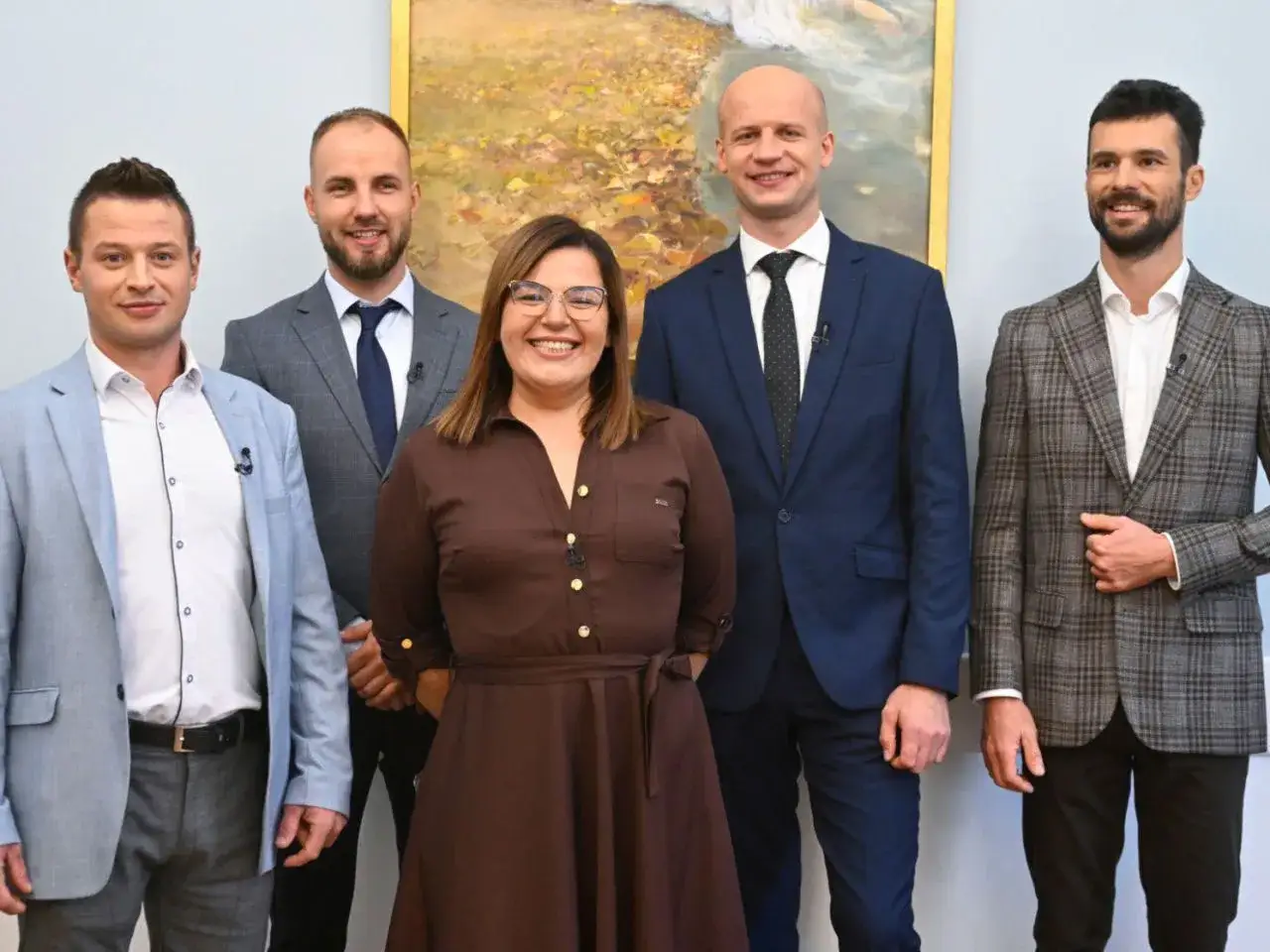 Pięciu uczestników programu 