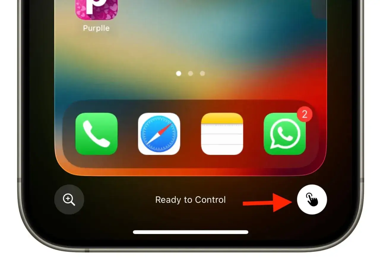 Gotowe do sterowania. Ikona dłoni wskazuje na zdalne sterowanie iPhonem.