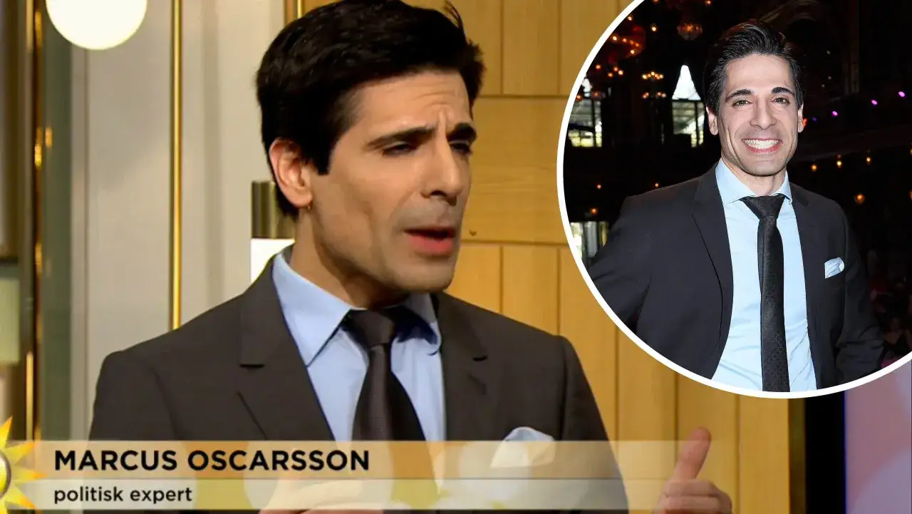 Marcus Oscarsson, politisk expert, ler mot kameran. Bilden visar honom i en kostym och slips, med en bakgrund av ljus och m&ouml;rka f&auml;rger.