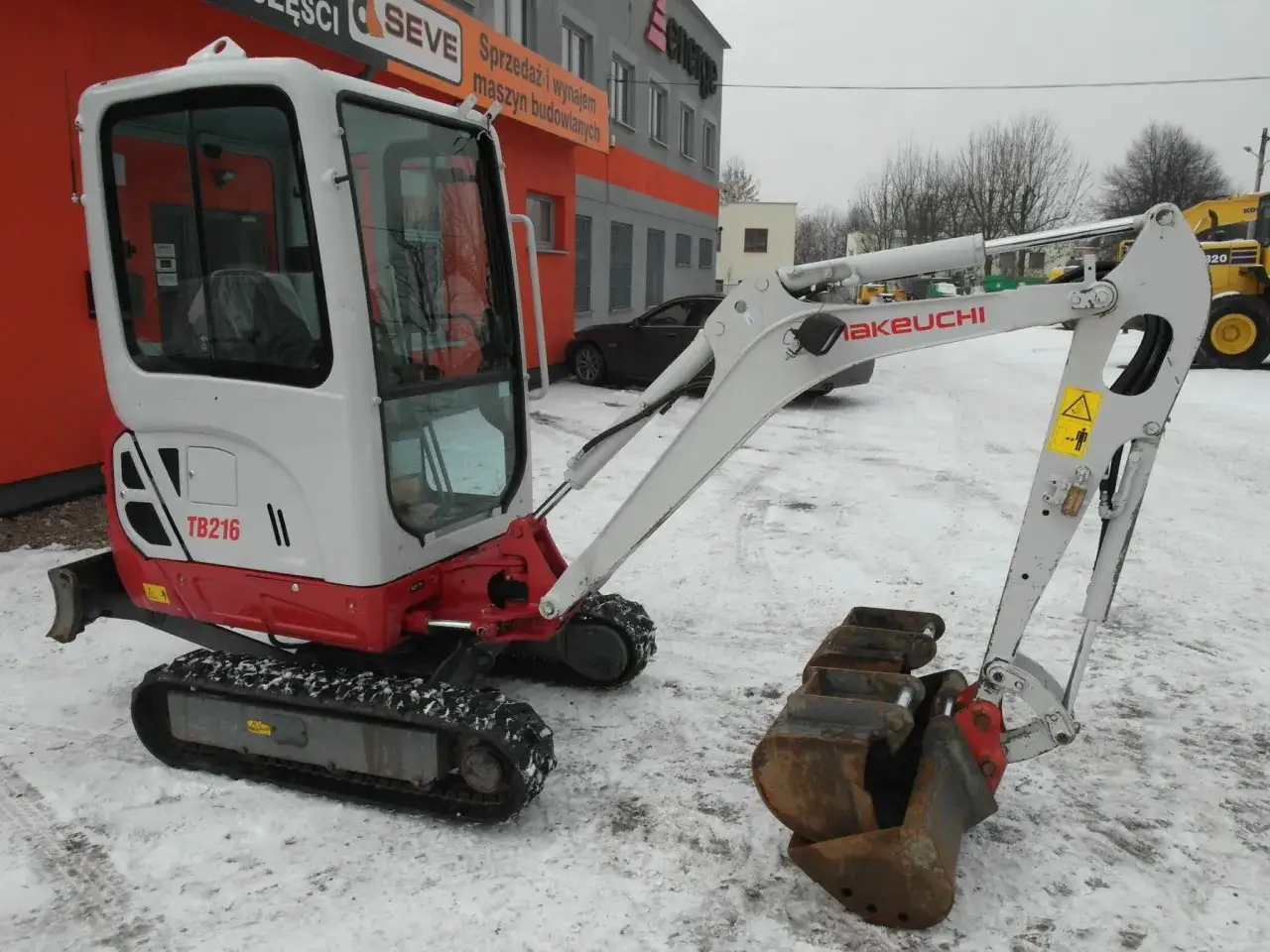 Mini koparka Takeuchi TB216, gąsienicowa, gotowa do pracy. Dane techniczne dostępne w ofercie.