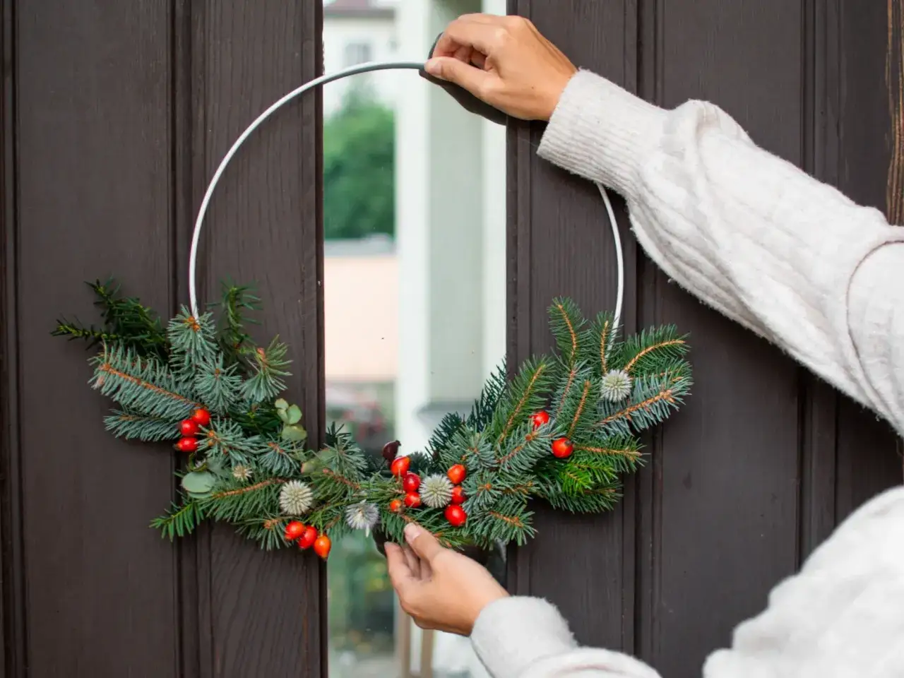 Wieniec świąteczny na drzwi DIY