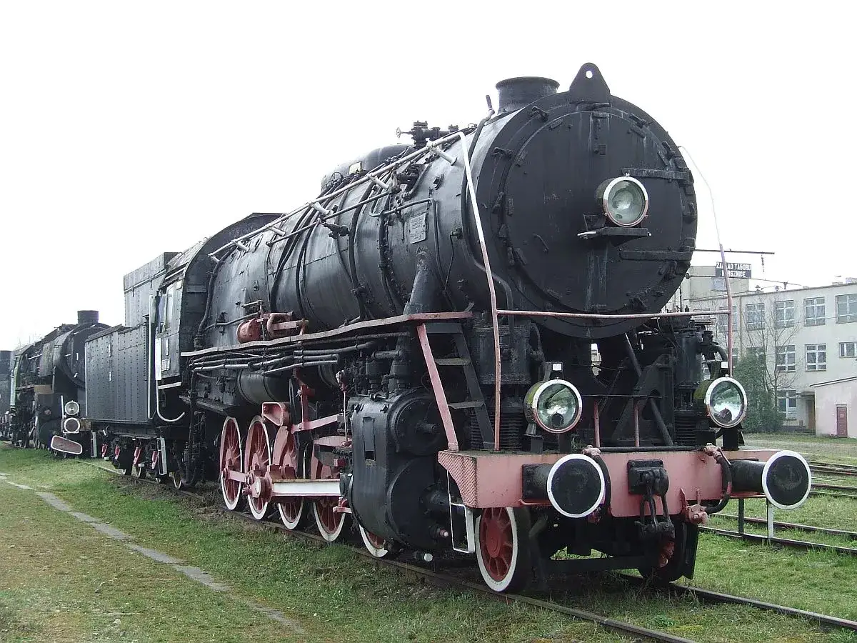 Parow&oacute;z Ty246 American Karsznice