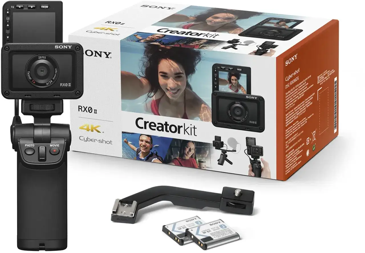 Zestaw Sony RX0 II Creator Kit z kamerą 4K, uchwytem i akcesoriami. Idealny do tworzenia treści.