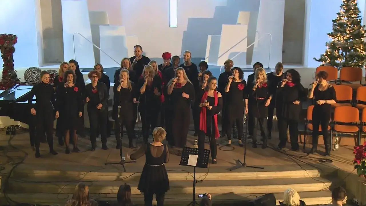 chór gospel śpiewający kolędy